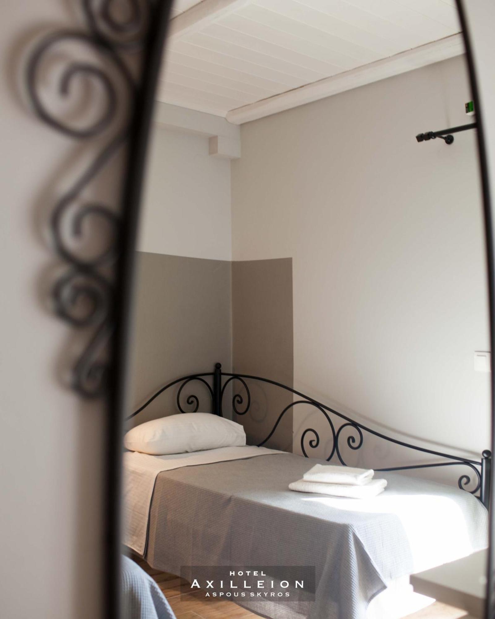 Achilleion Hotel スキロス エクステリア 写真